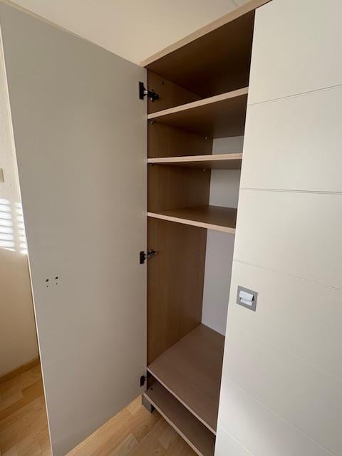 Vroomshoop Linea, commode, wandplank en kast