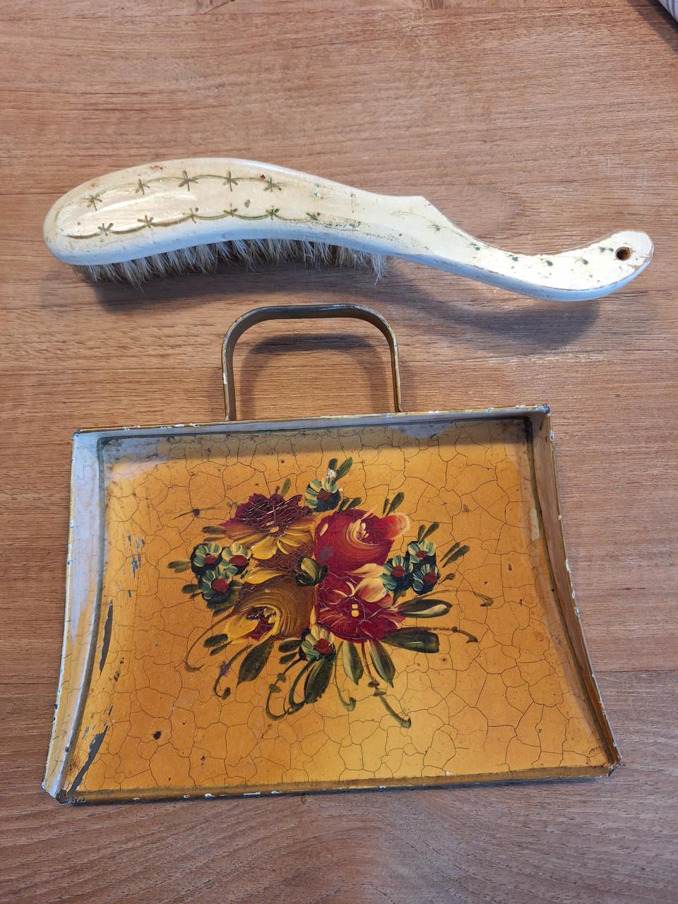 Tafel/kruimel stoffer en blik