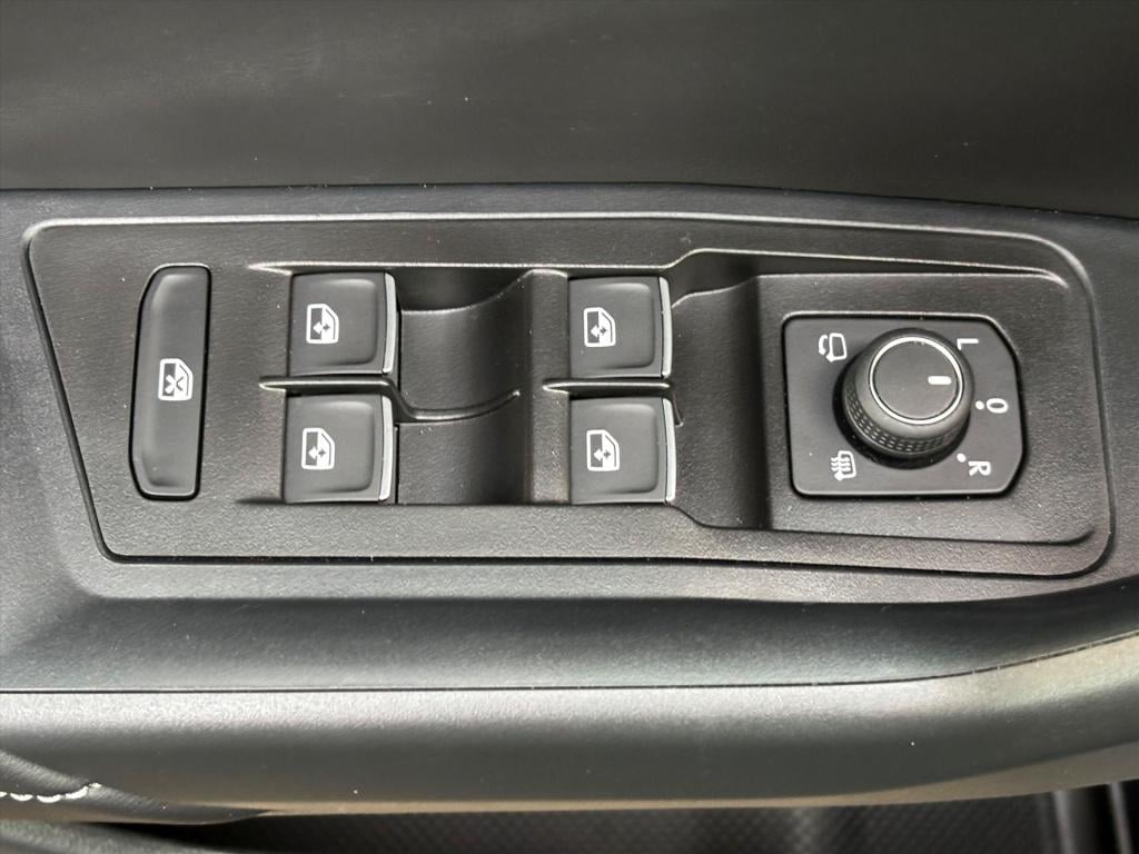 Volkswagen T-roc 1.5 tsi 150pk 7-dsg style| camera| keyless|dode hoek| rijk