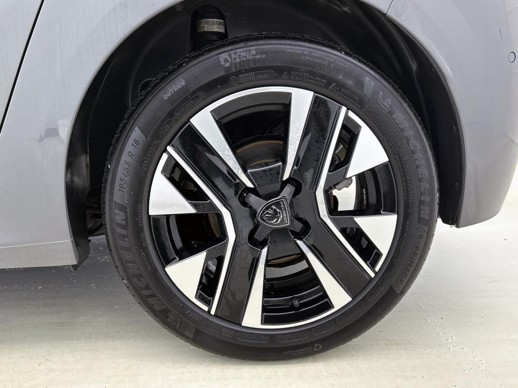 Peugeot 208 100 pk allure | rijklaar | navigatie | keyless entry | dodehoek