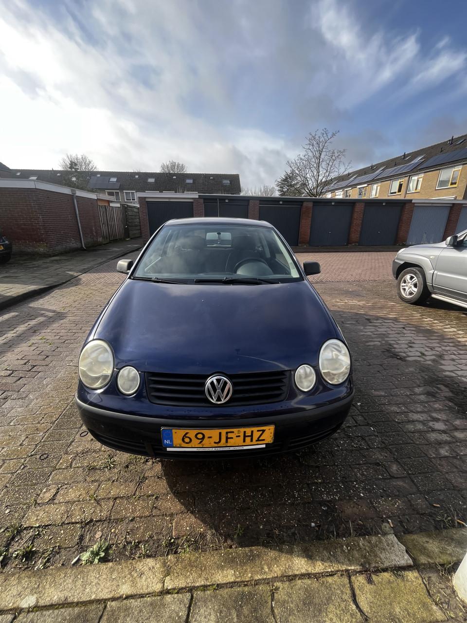 Volkswagen polo 1.2 47KW 2002
