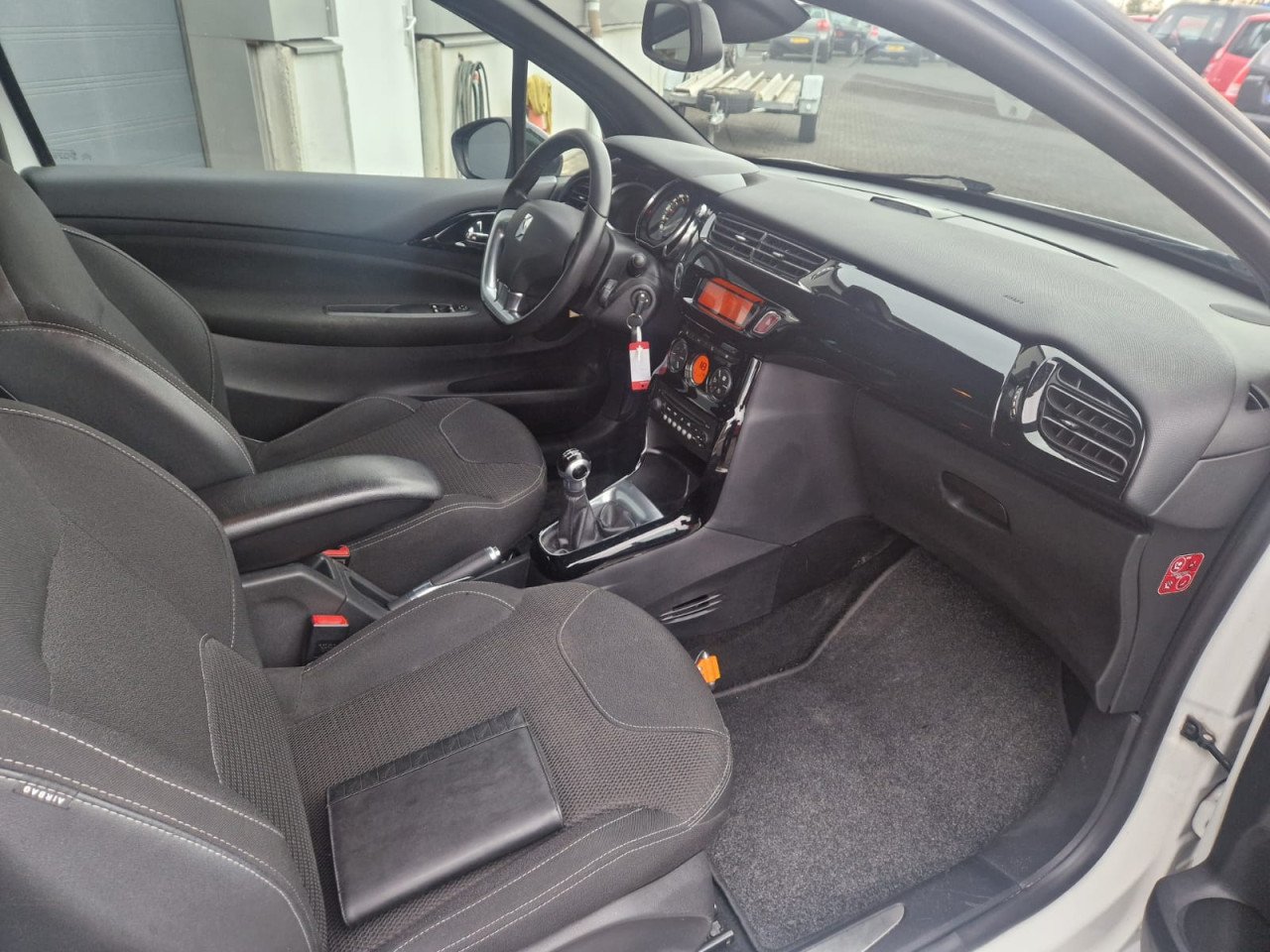 TE KOOP CITROEN DS3 1.6 SO CHIC EURO 5