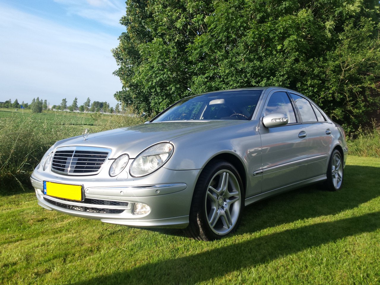 Mercedes E 500