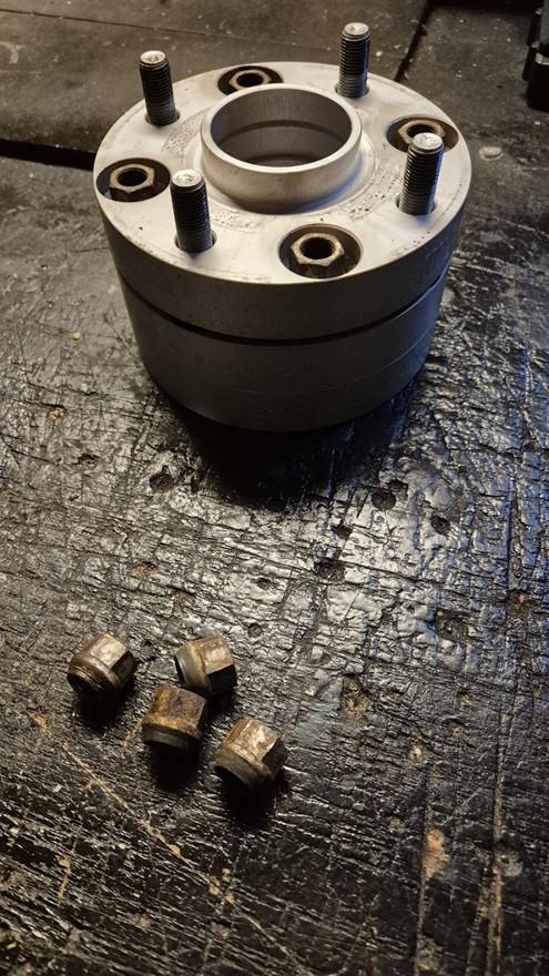 4x114.3 spoorverbreders - 2,54 dik - naaf 60.1 . 4 stuks Bieden