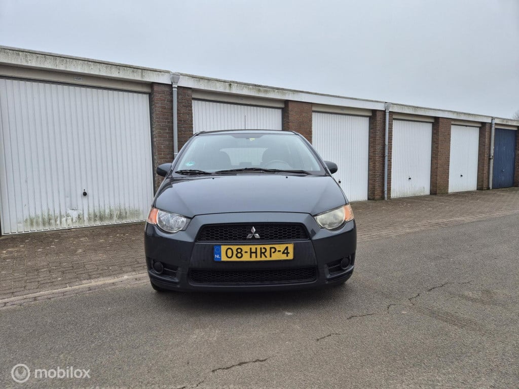 Mitsubishi Colt 1.3 invite / origineel nederlands / airco / cruisecontrol