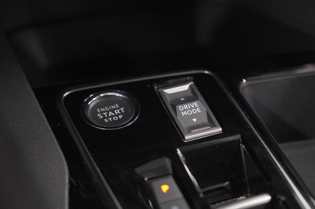 Peugeot 3008 puretech 130 eat8 gt | camera | dodehoekdetectie | adaptieve c