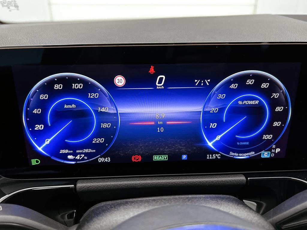 Mercedes-Benz Eqa 250+ business solution 71 kwh | widescreen display | extr