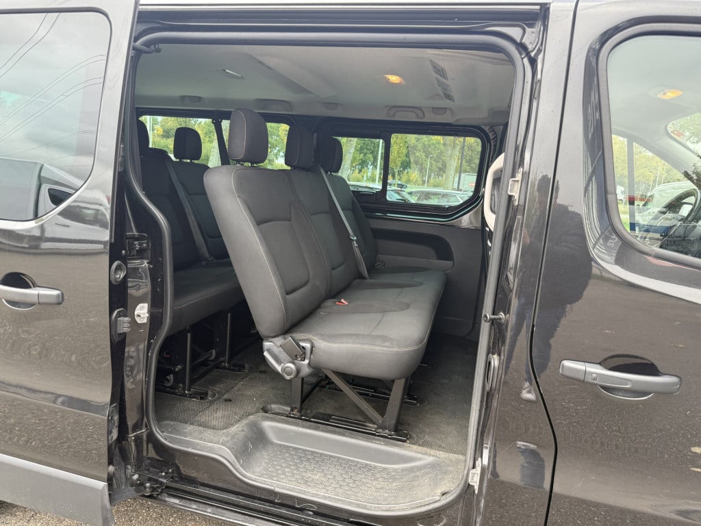 Renault Trafic passenger 1.6 dci grand expression | 9 pers. | navi | trekha
