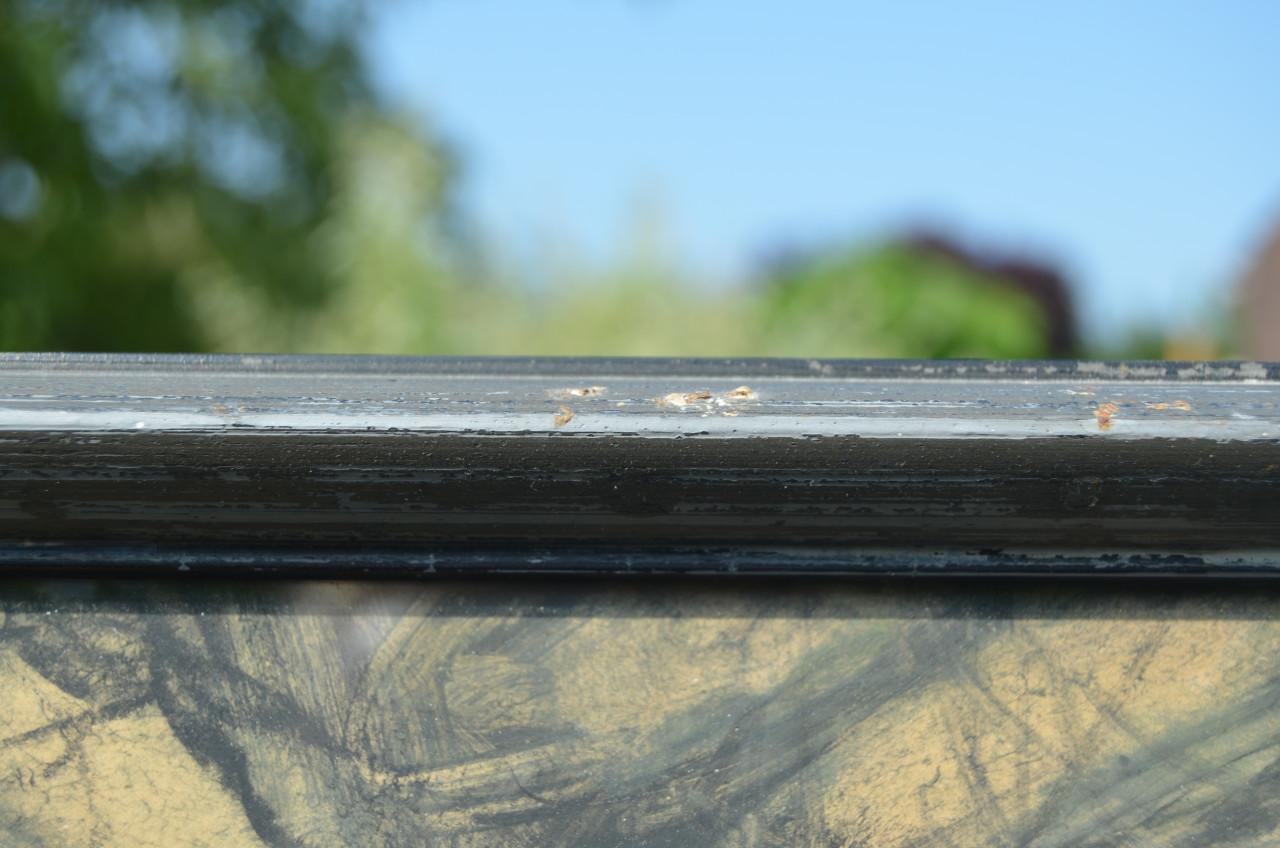 Grote aquarel Fred Slips boerenwoning in een dennenbos