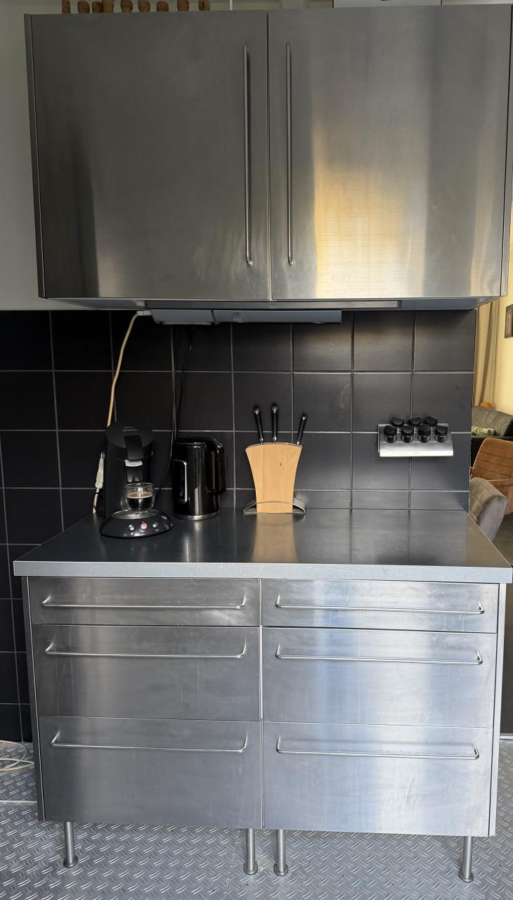 RVS keuken | fornuis + afzuigkap | nette staat