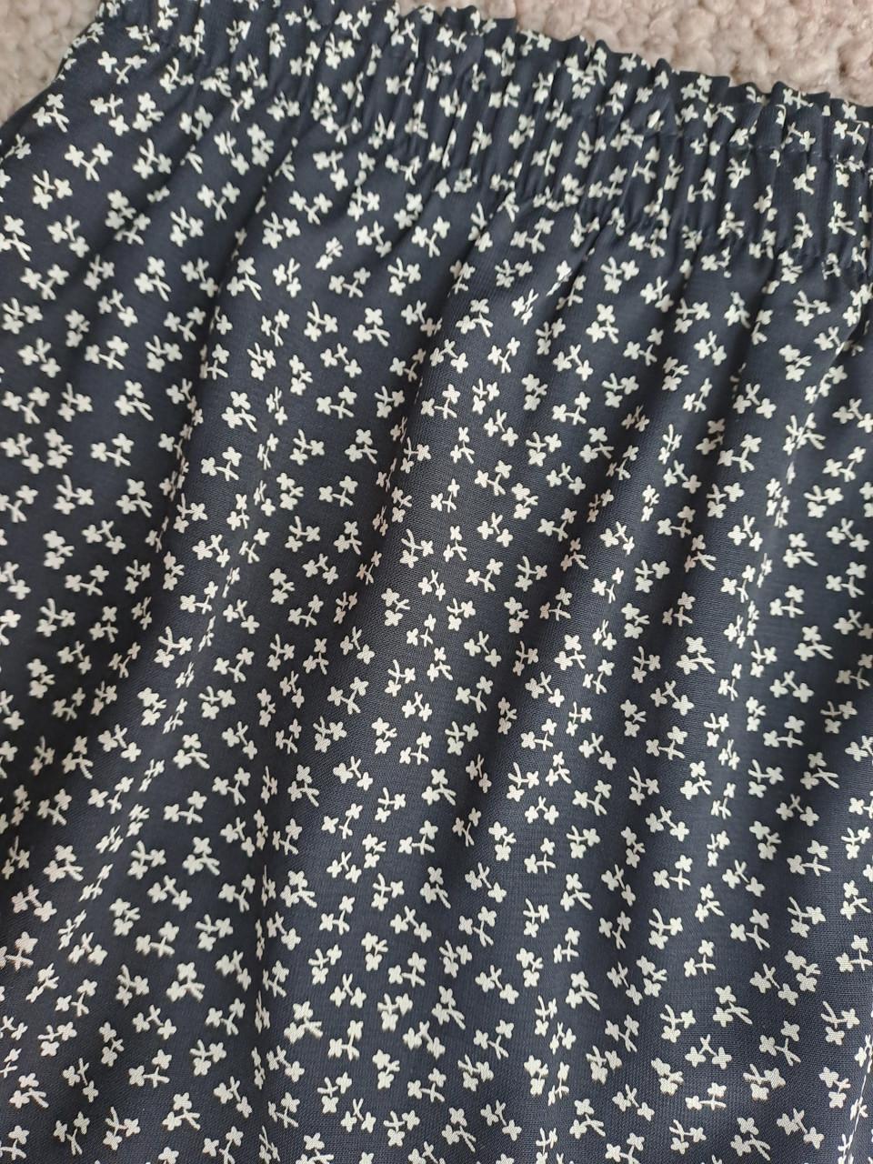 Rok met bloemetjes maat 176