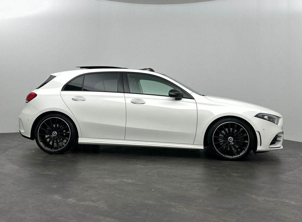 Mercedes-Benz A-Klasse 220 4matic amg pano acc sfeer memory