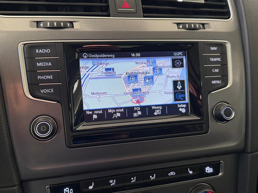 Volkswagen Golf 1.2 tsi business edition connected