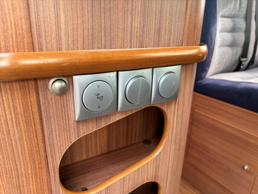 Adria Onbekend twin 2.3 d 600 sp buscamper| luifel| keuken|toilet