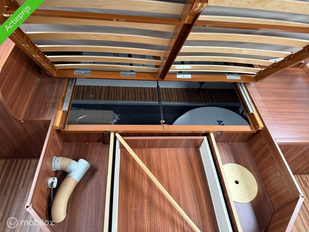 Adria Onbekend matrix m 670 sc plus