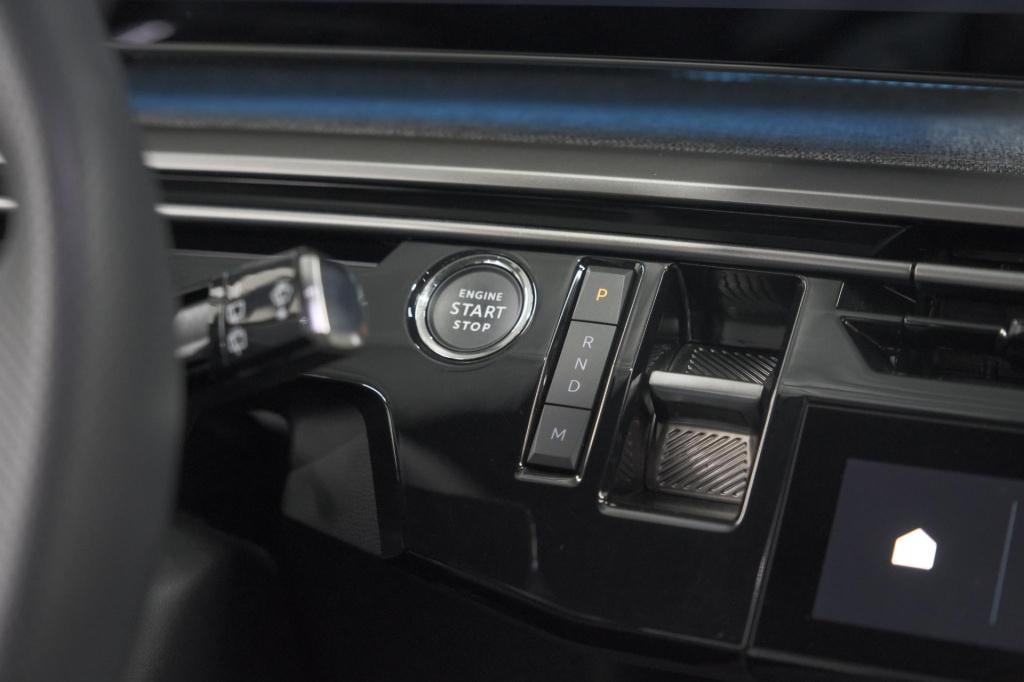 Peugeot 5008 1.2 hybrid 136 gt 7p | adaptieve cruise control | elektrische 