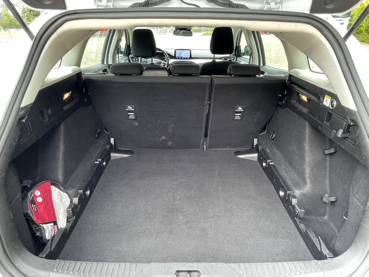 Ford Focus Wagon Trend Business 1.0 EcoBoost 2019 met trekhaak en CarPlay