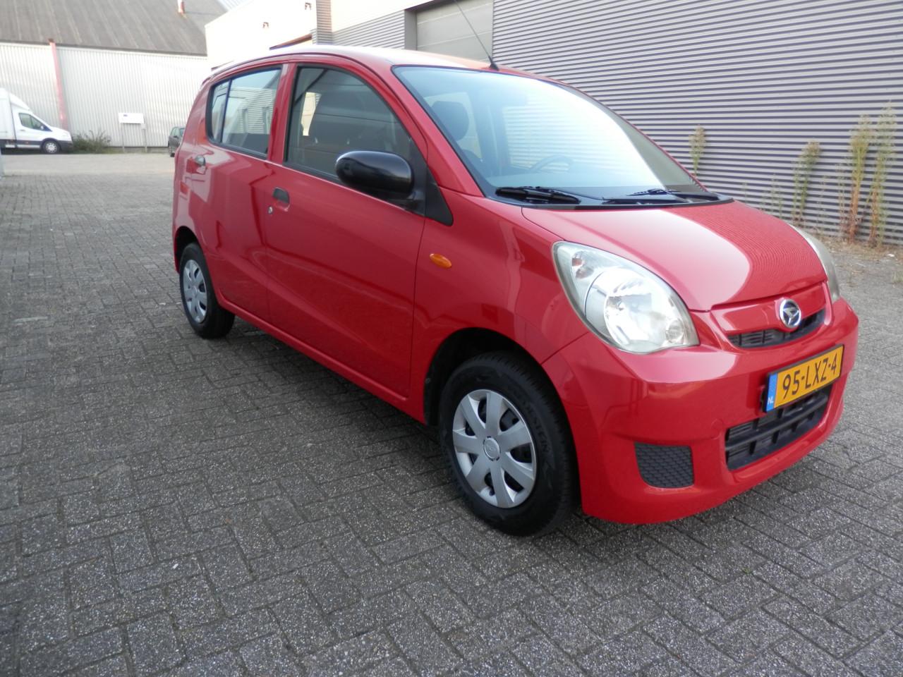 Auto Garant Biedt Aan: Daihatsu Cuore 1.0 Clever