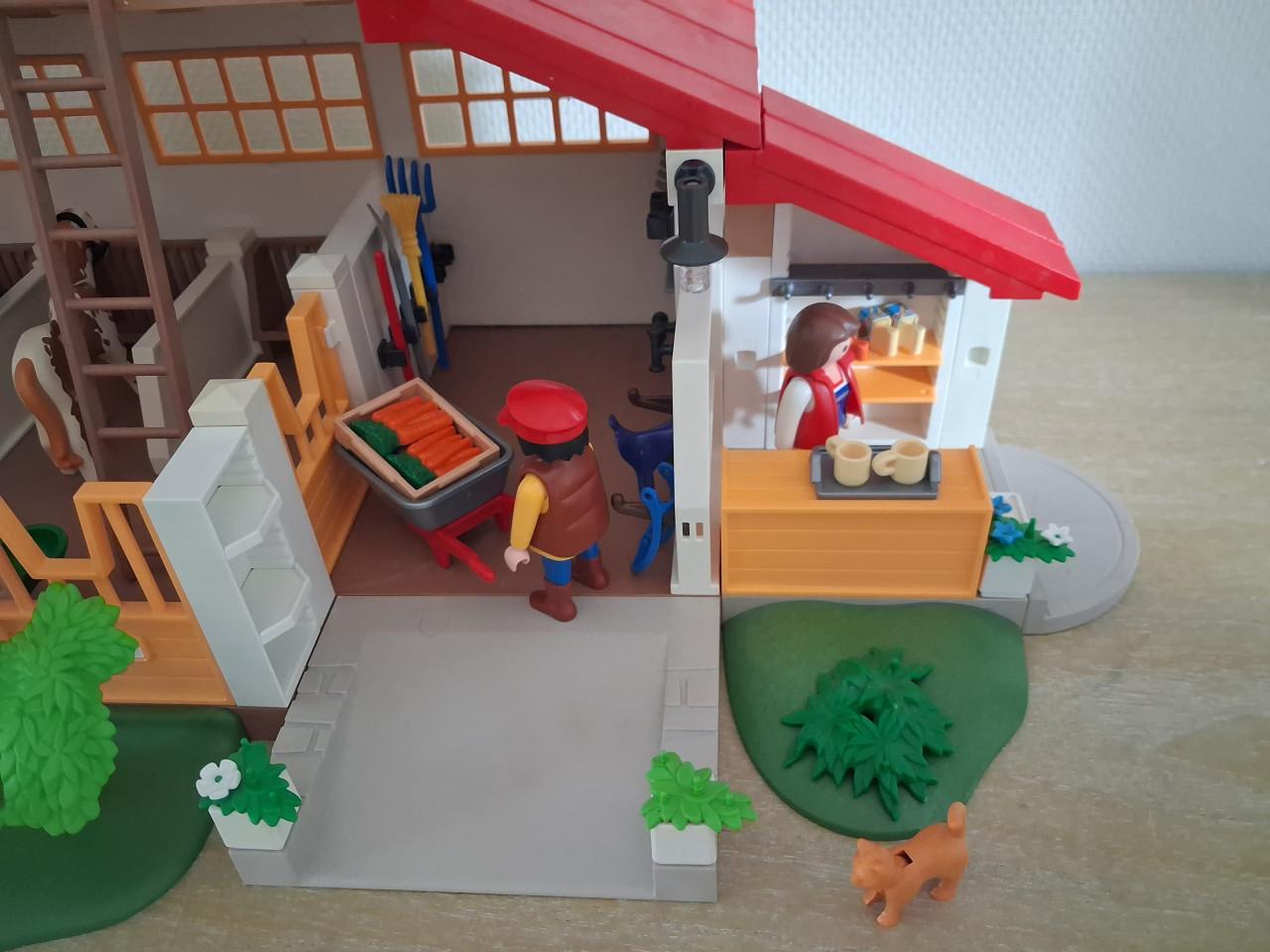 Playmobil manege met buitenbak setnr 4190