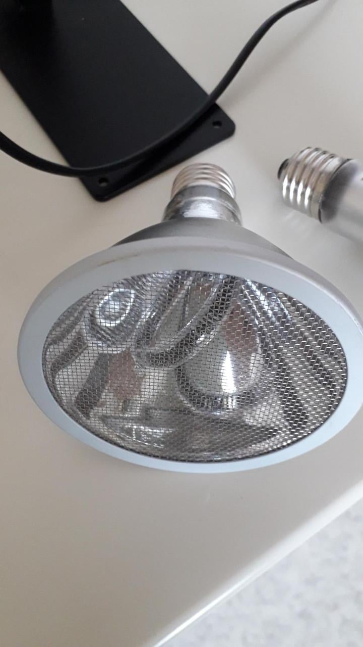 Warmtelamp met armatuur en warmtespot