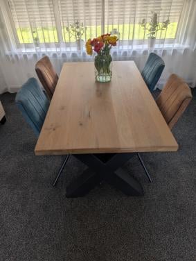 Eettafel met 4 stoelen