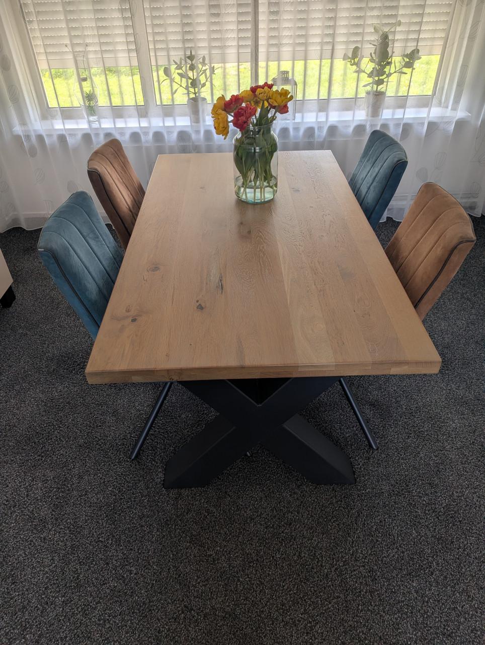 Eettafel met 4 stoelen