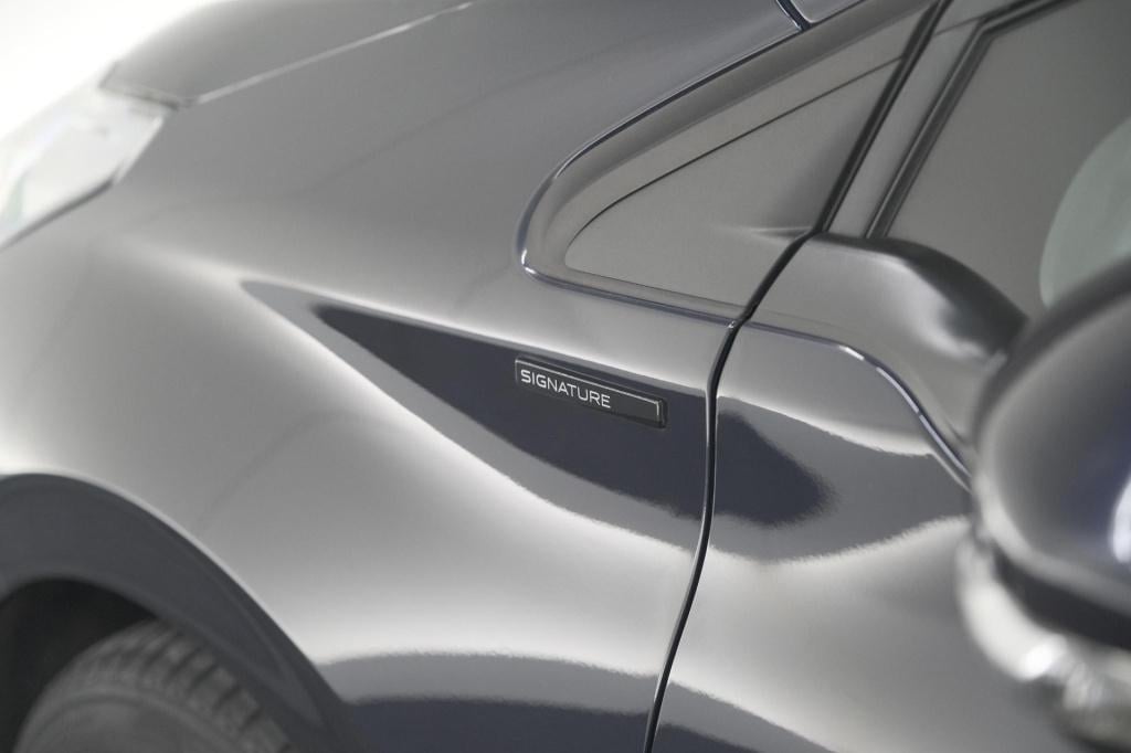 Peugeot 208 puretech 82 signature | allseason banden | navigatie | parkeers