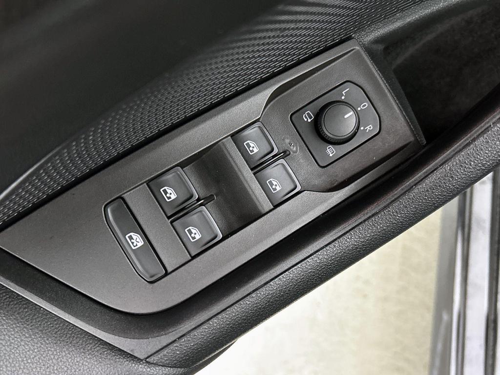 Skoda Octavia combi 1.0 tsi business edition plus | trekhaak | navigatie | 