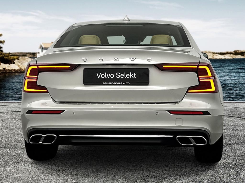 Volvo S60 t6 340pk recharge inscription| full options ! trekhaak