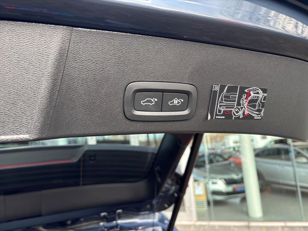 Volvo XC40 t4 211pk inscription| trekhaak | leder|nl auto|rijklaarprijs inc