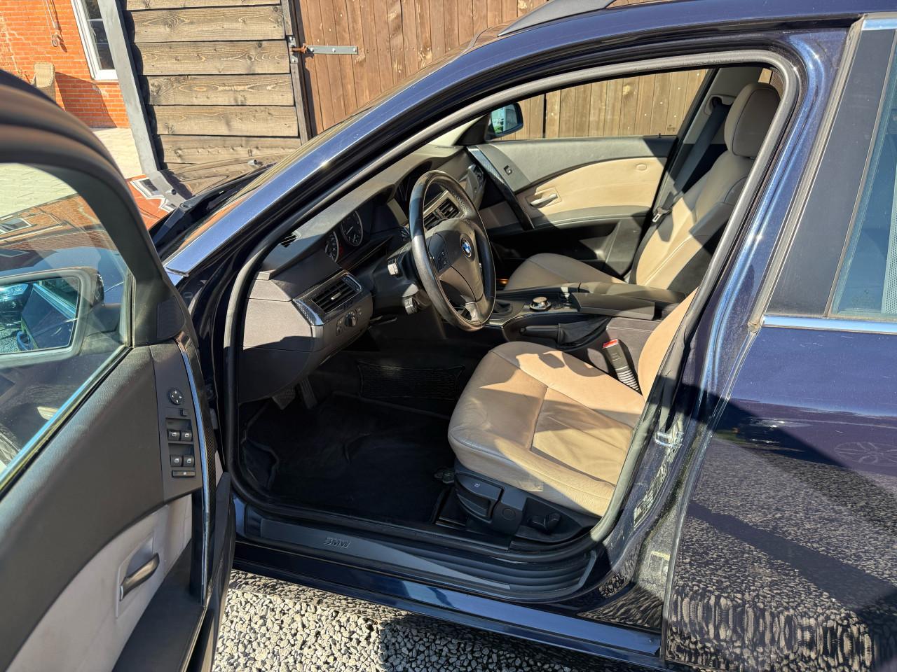 BMW 5-serie 523i Touring Automaat Blauw
