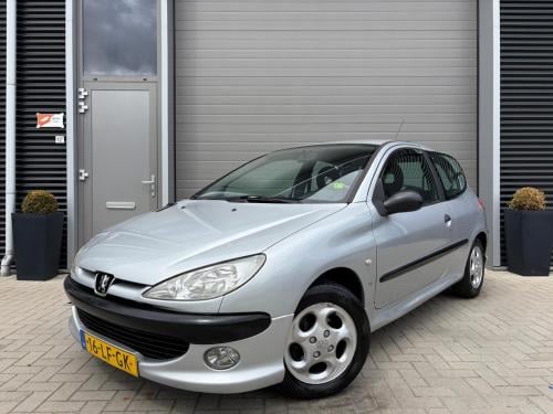 Peugeot 206 - 1.4 XS/Inruilkoopje/APK tot december 2026/Beginnersauto/