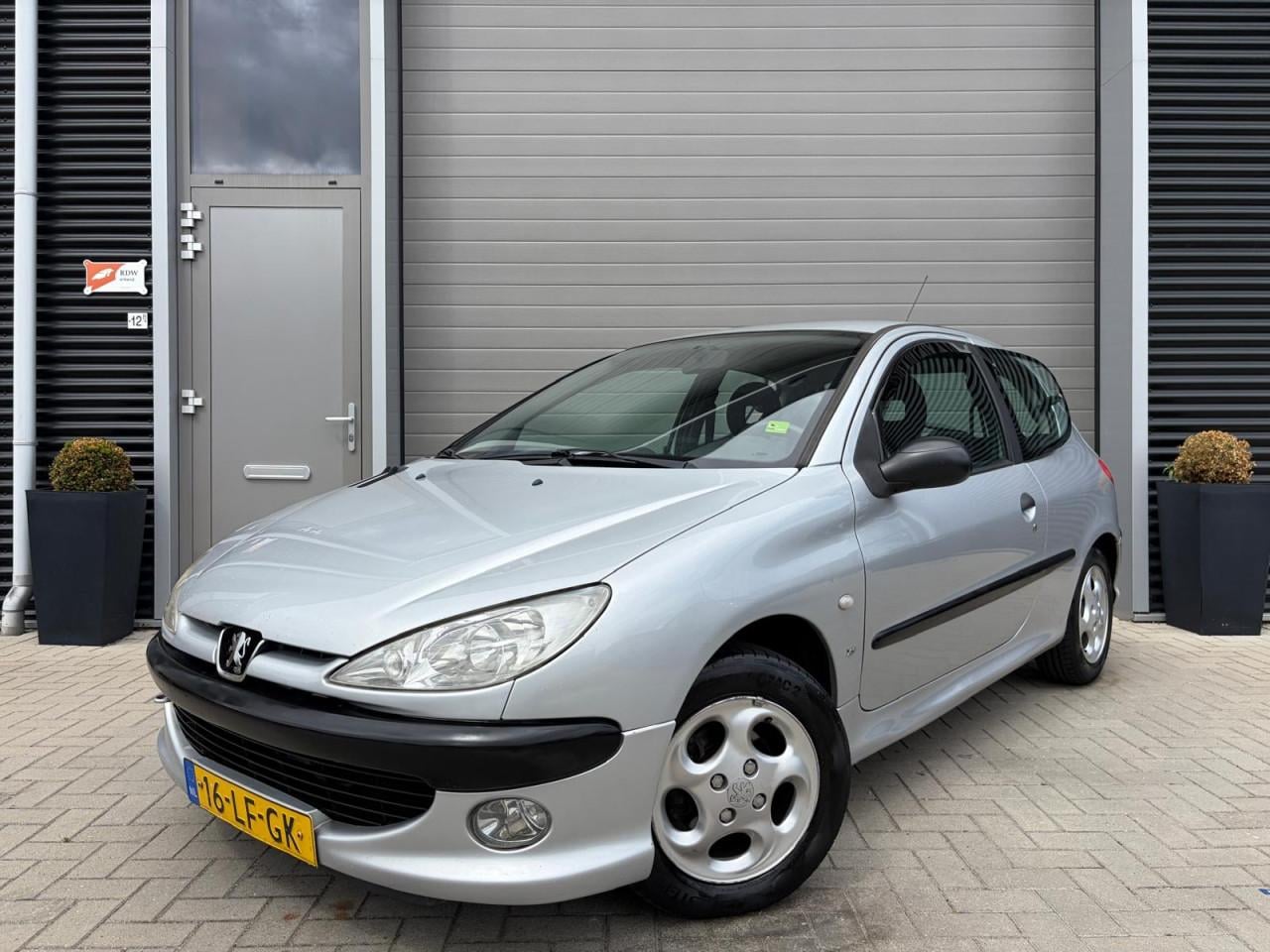 Peugeot 206 - 1.4 XS/Inruilkoopje/APK tot december 2026/Beginnersauto/