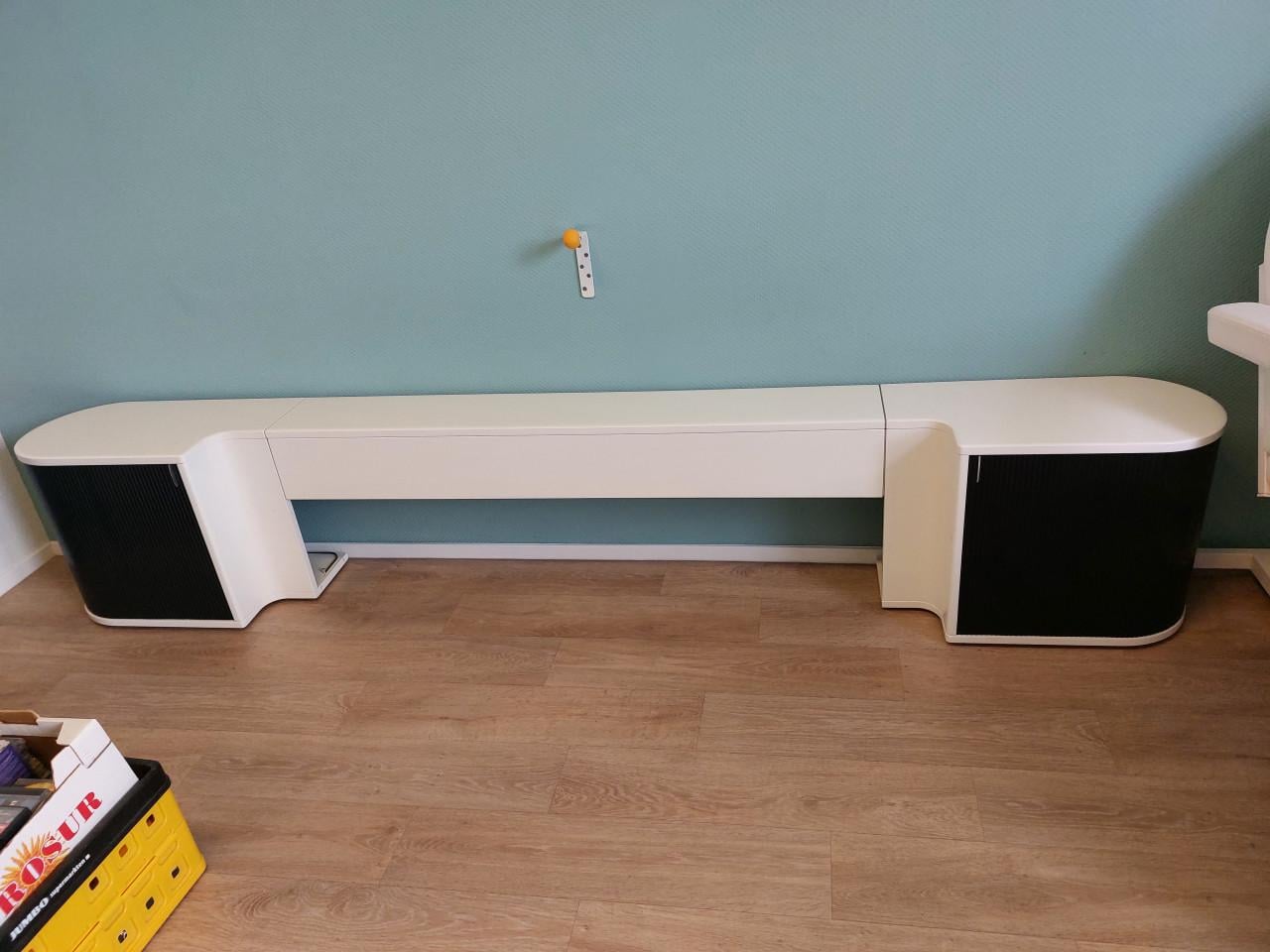 Auping achterwand met nachtkastjes