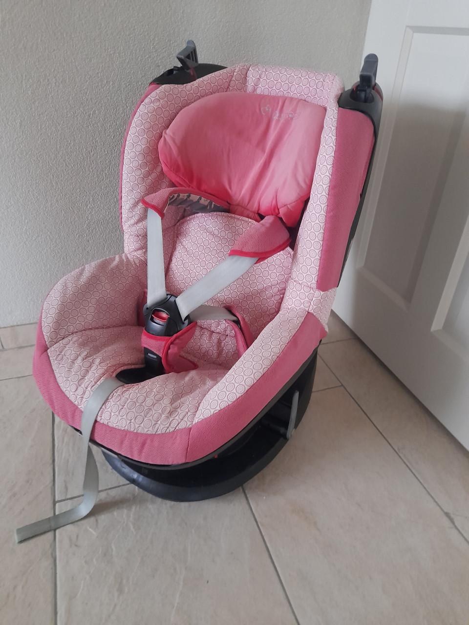 Beschrijving Maxi cosi autostoel 9 /18 kg (in goede schone staat )