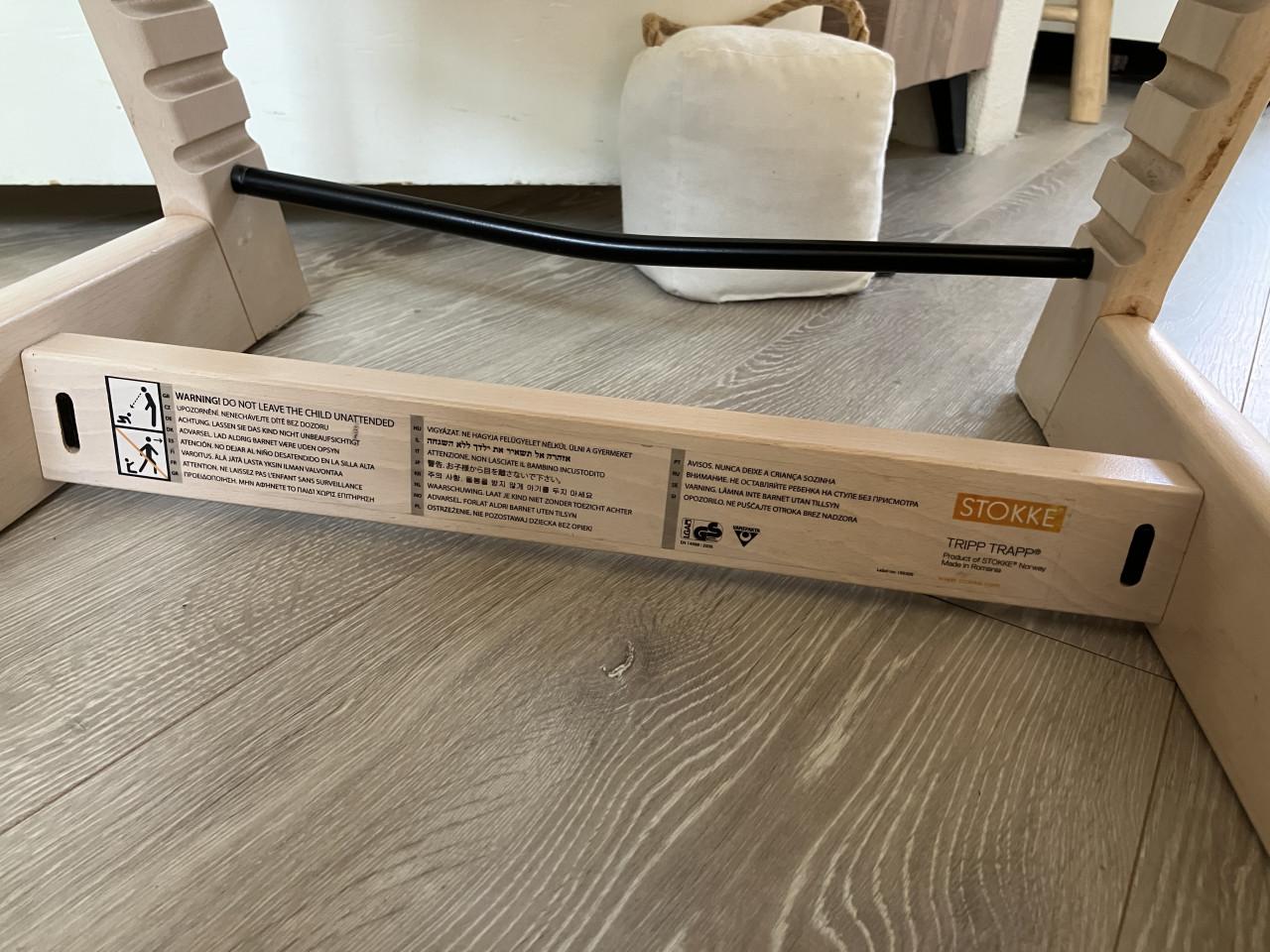 Stokke Tripp Trapp stoel met verkleiner en tafelblad en zit kussentje