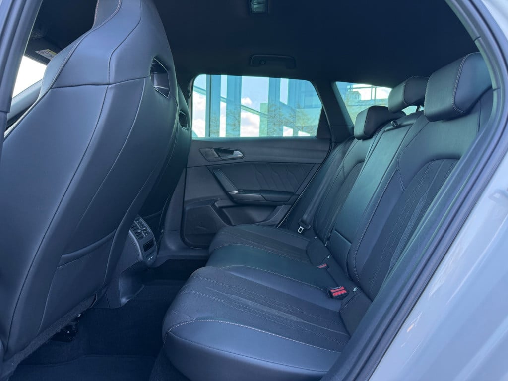 Cupra Leon Sportstourer 1.4 e-hybrid * phev * carplay * trekhaak * keyless