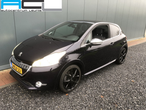 Peugeot 208 1.6 vti 120pk panoramdak 3-drs