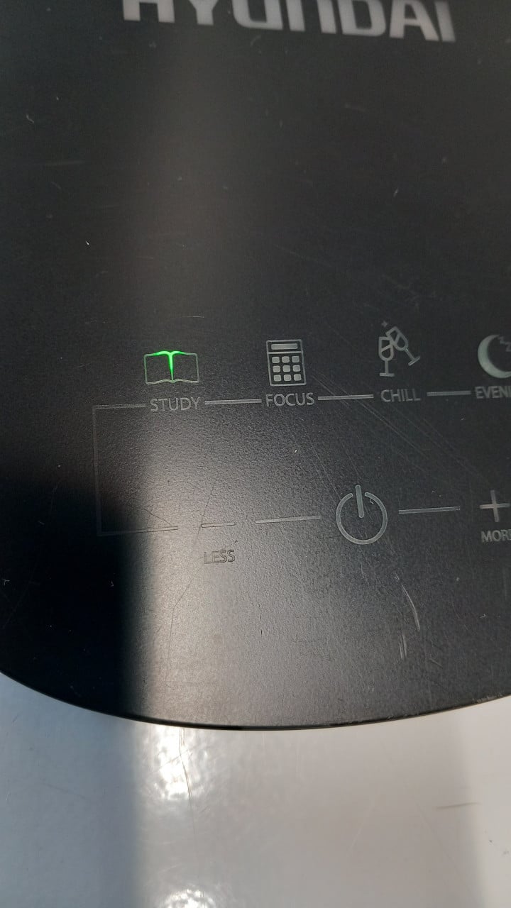 Hyundai Led Bureaulamp met USB oplader