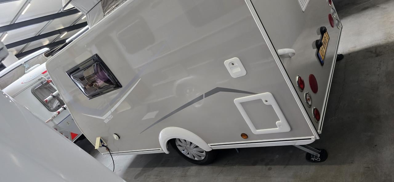 Compacte Trigano Mini 290 (688 kg) – Zeer compleet