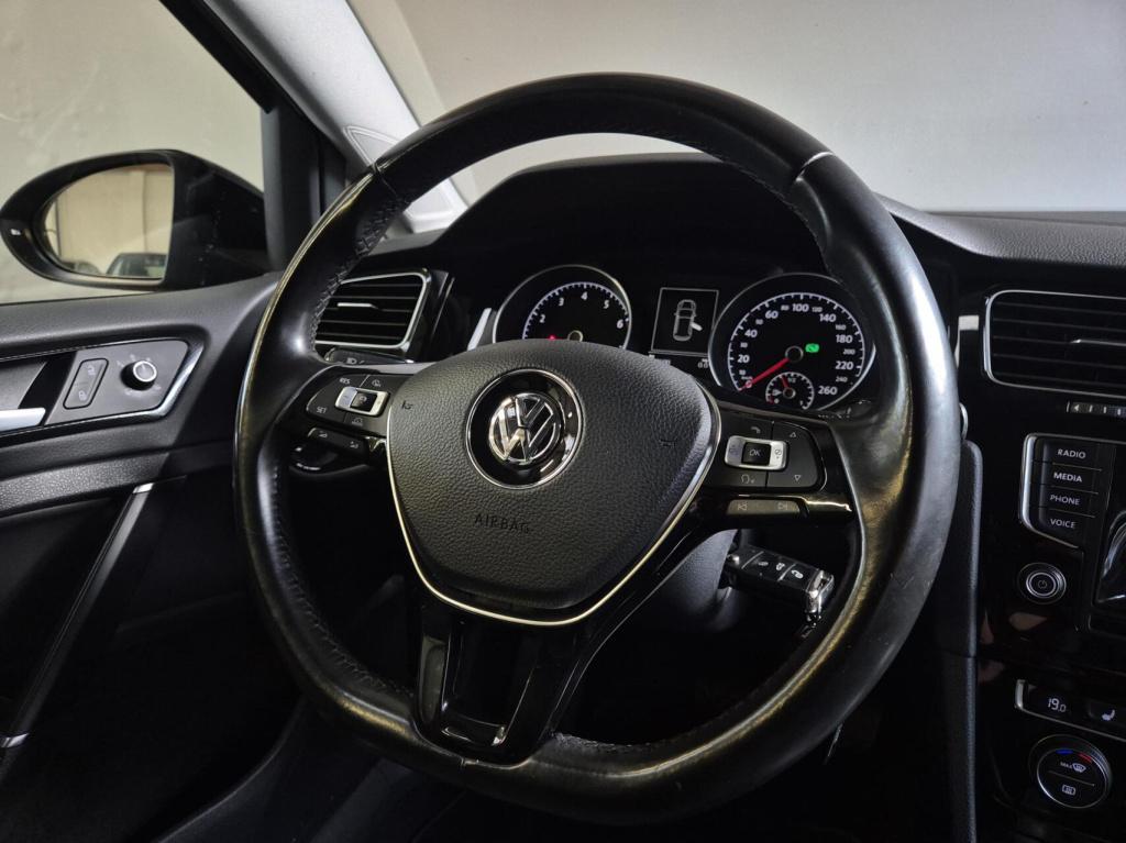 Volkswagen Golf 1.4 tsi act highline / automaat / massagestoel / standkache
