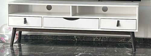 Tv kast 1.40x48 cm