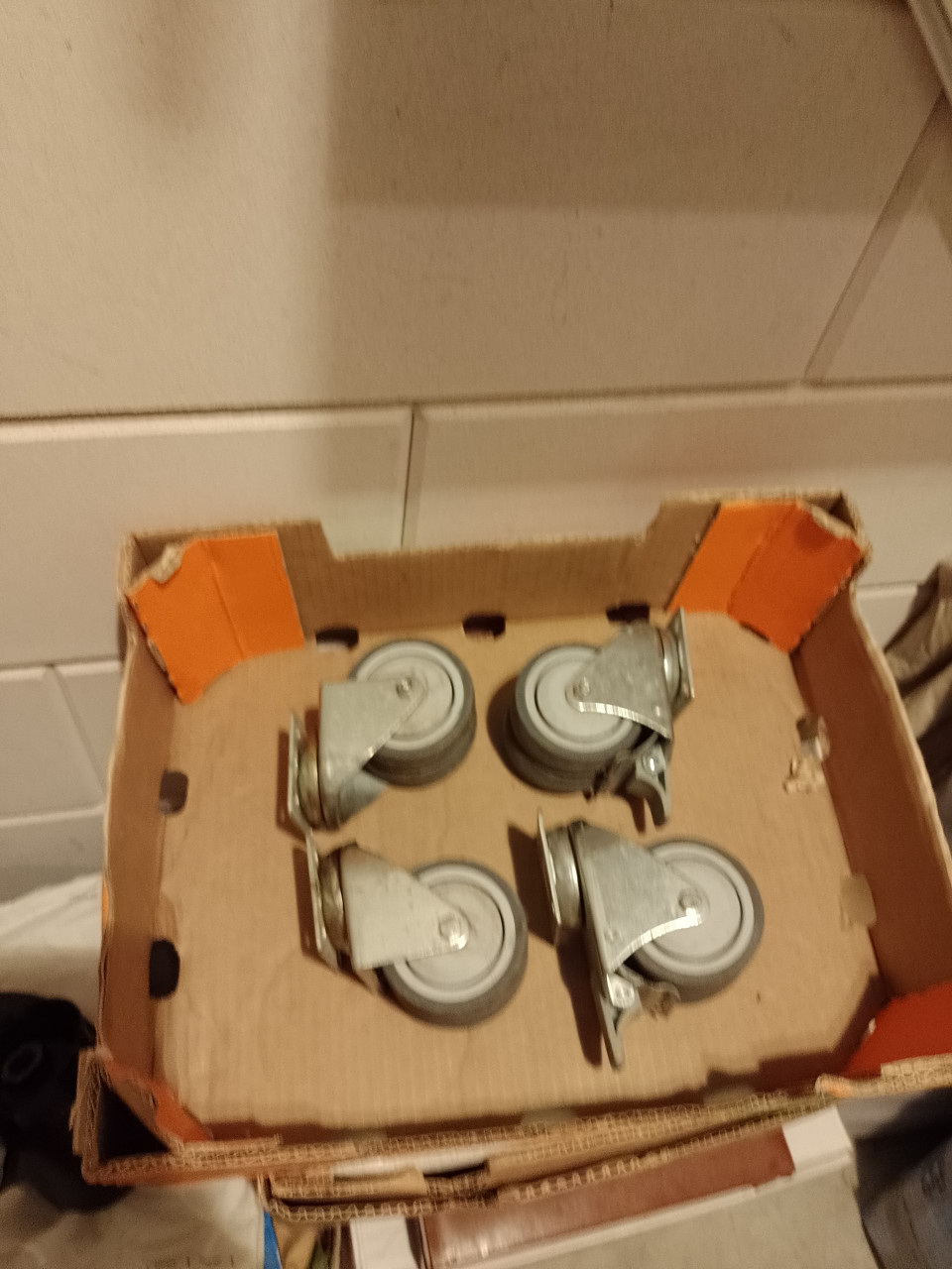 Materiaal zwenkwielen 4
