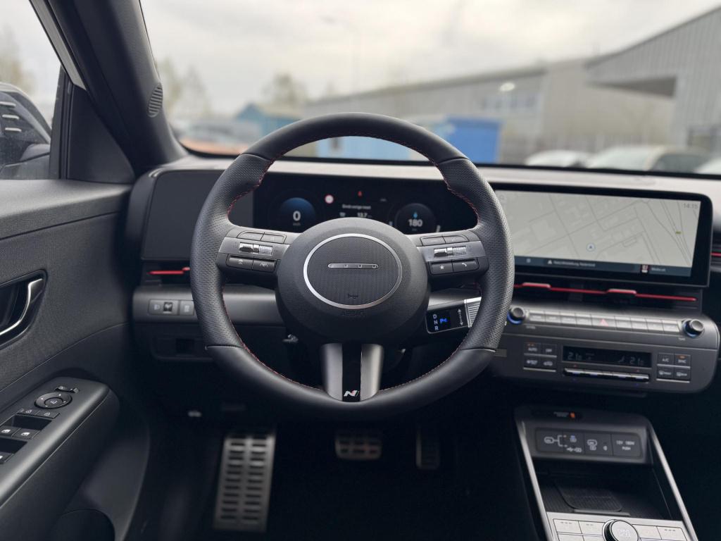 Hyundai Kona electric n line business 64.8 kwh