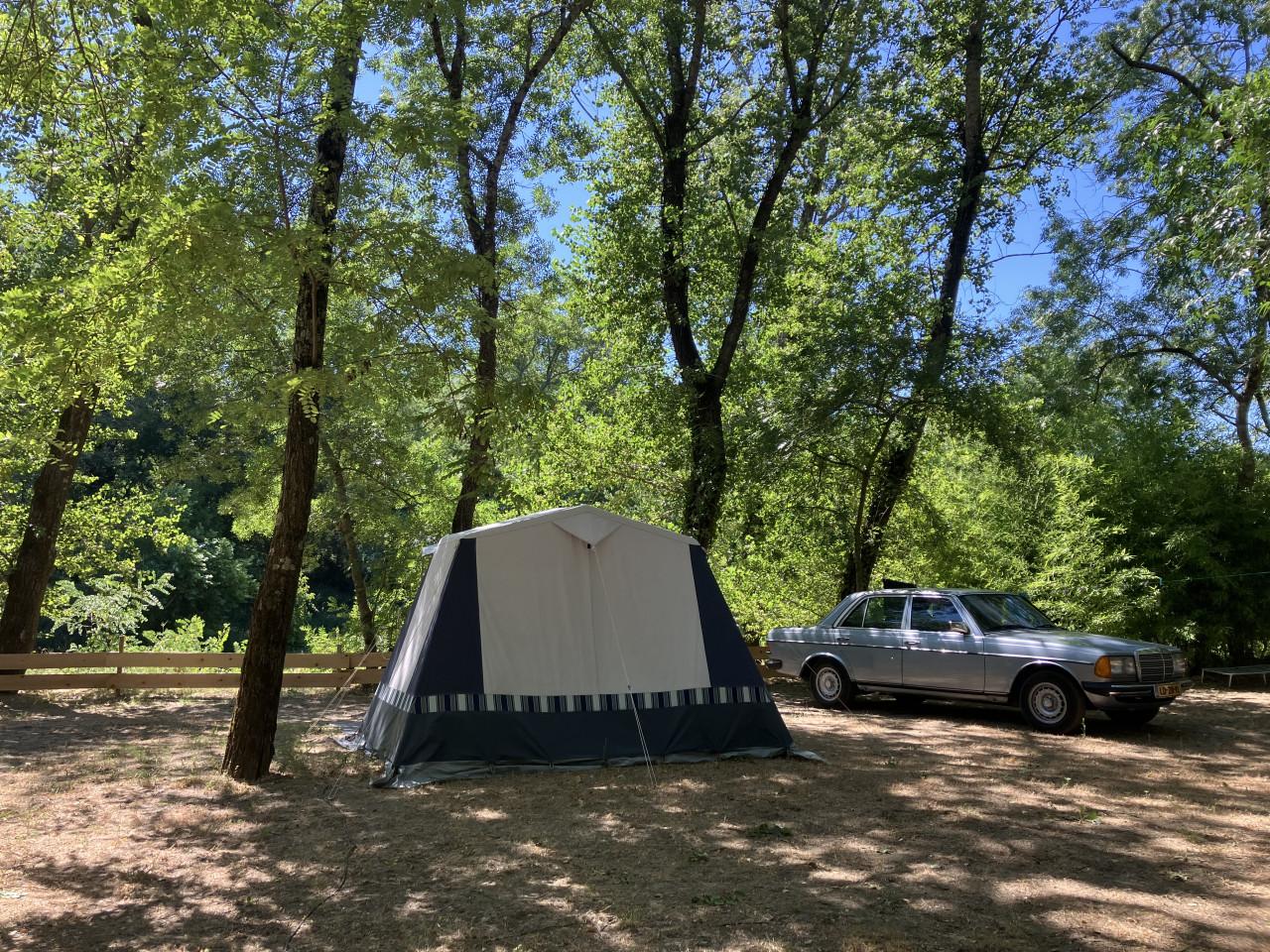 Bungalow tent