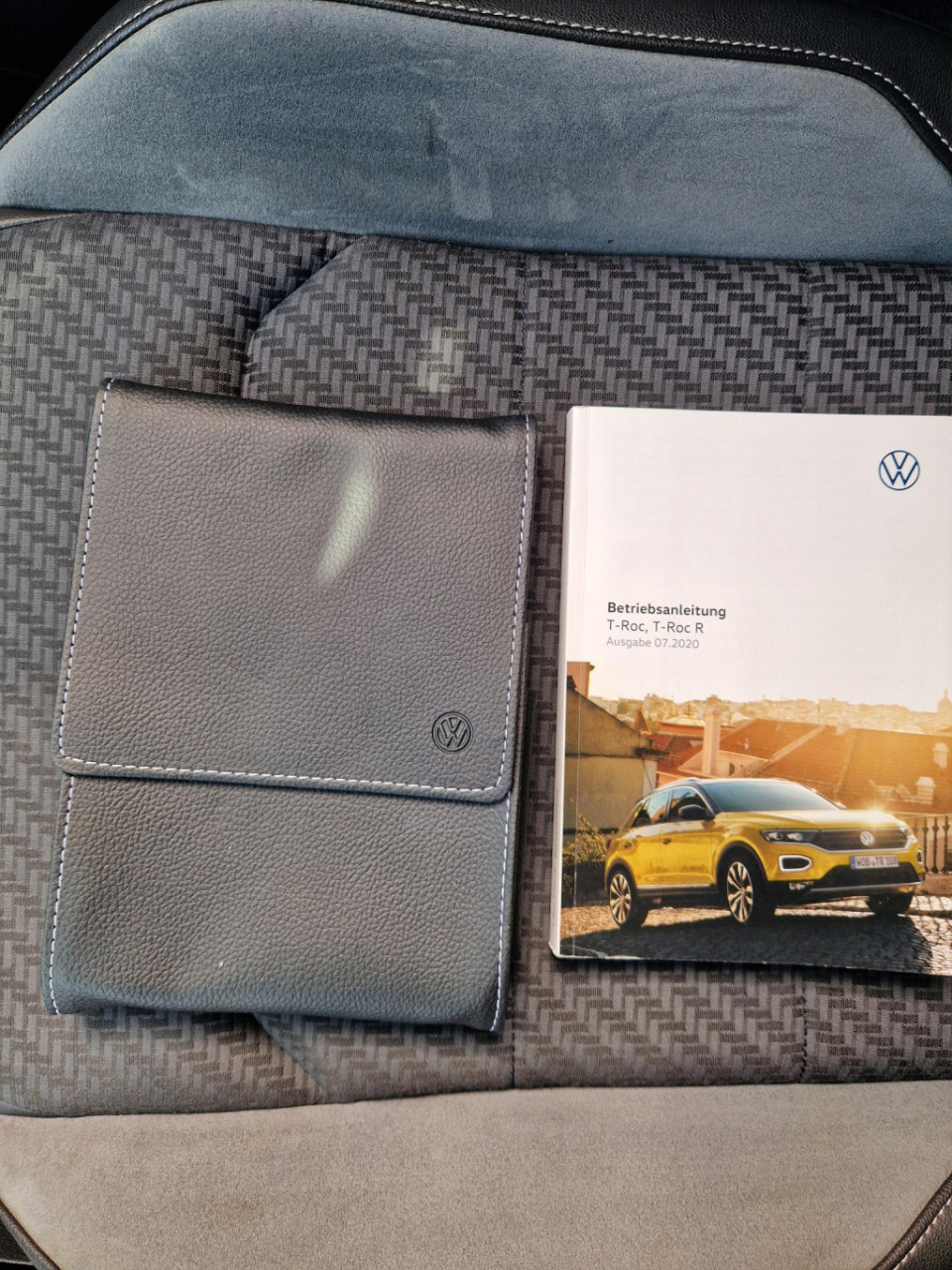 Volkswagen T-roc 2.0 tsi 4motion r