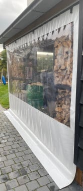 Verandazijwand met raam