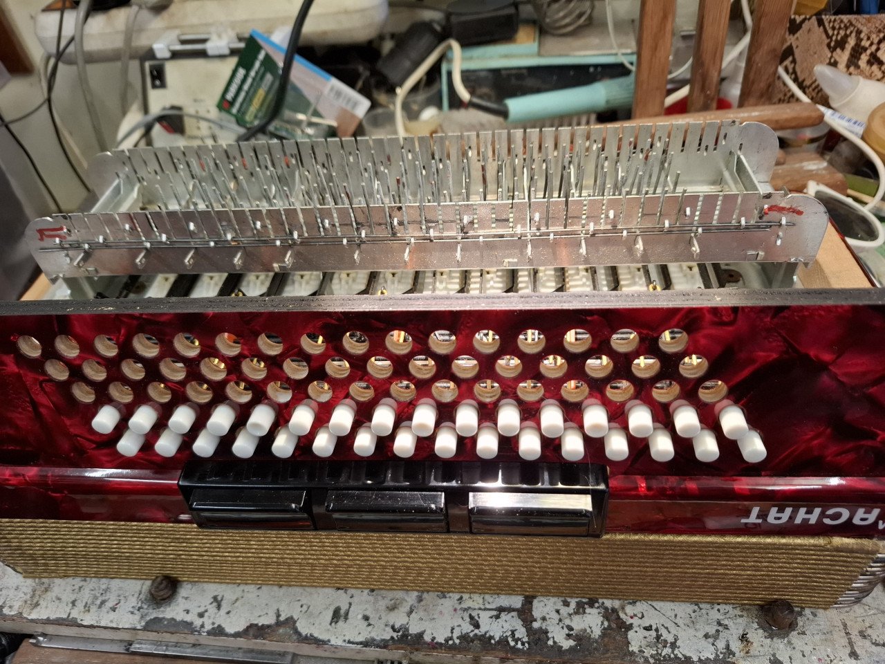 Accordeons stemmen/repareren