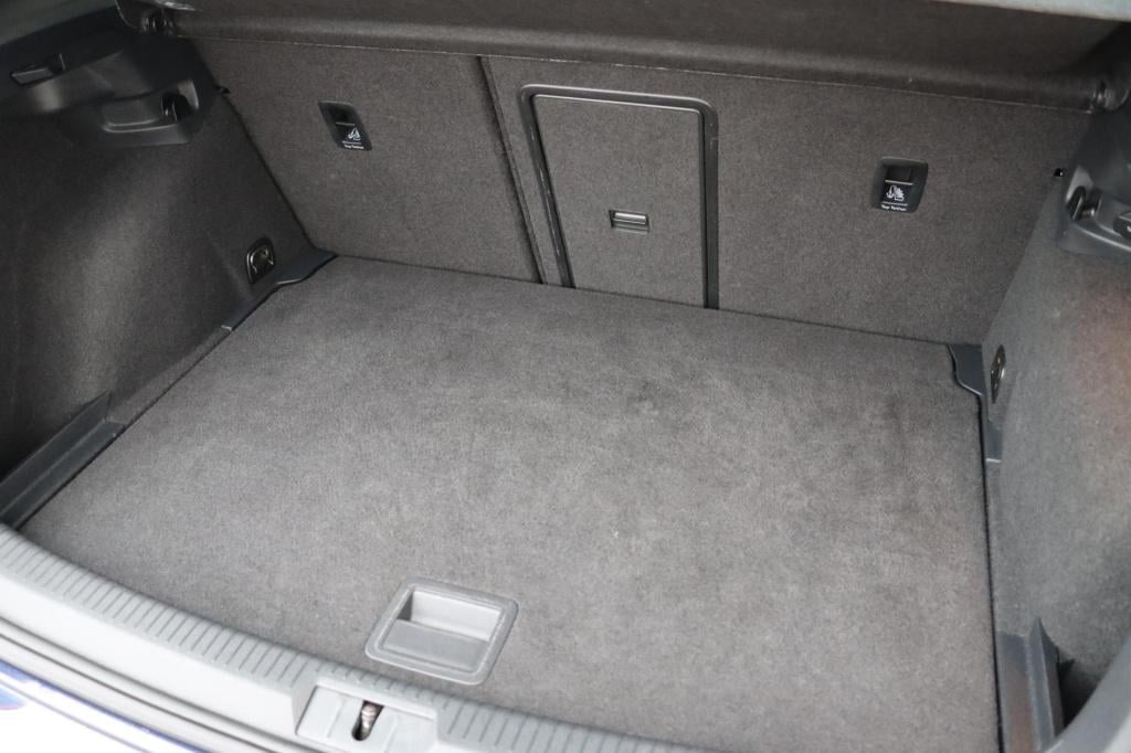 Volkswagen Golf 1.2 tsi connected series 110pk