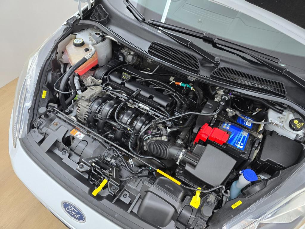 Ford Fiesta occasion 1.25 | wit | tweedehands ford fiesta | airco | bluetoo